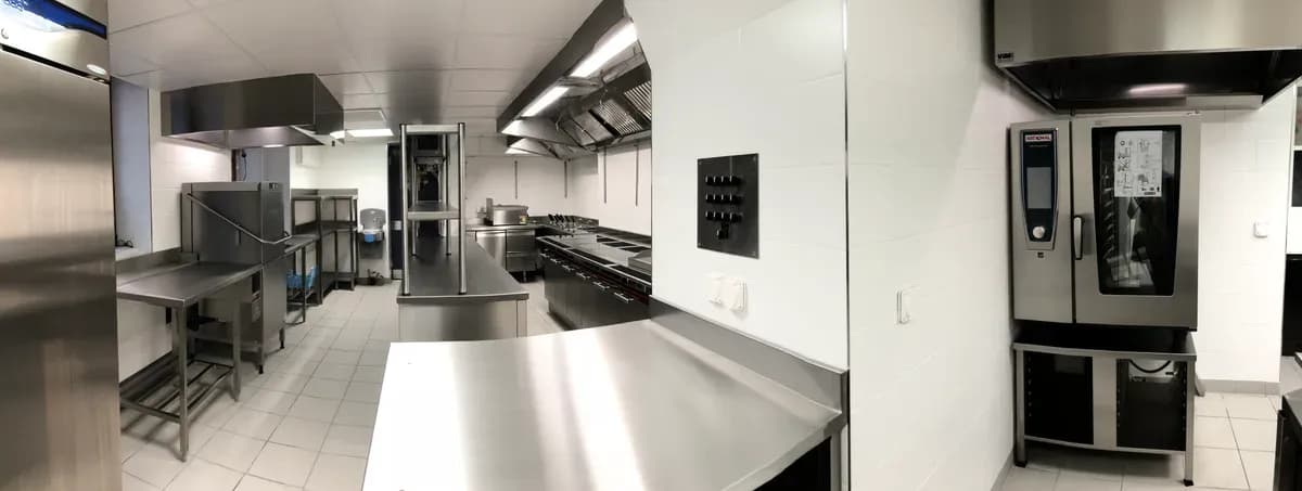 Cuisine professionnelle de l'Auberge Communale de Carouge